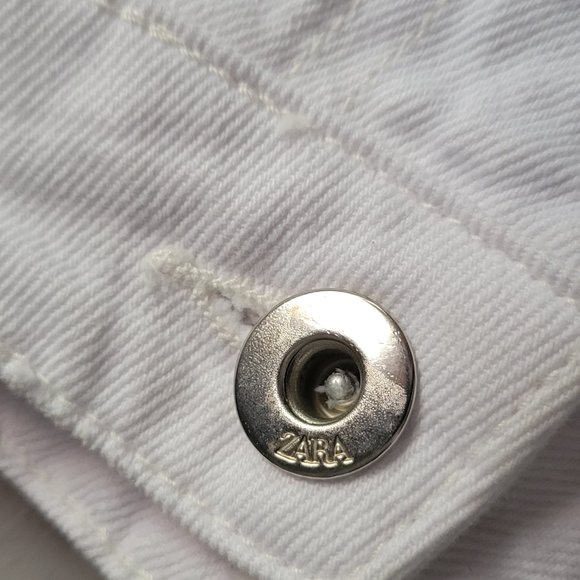 ZARA Distressed Cycling Short - Picture 3 of 9